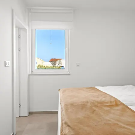 4 Bedroom Cozy In Apartman