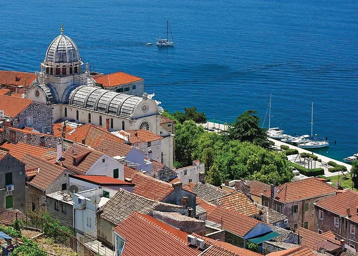 4 Bedroom Cozy In Srima