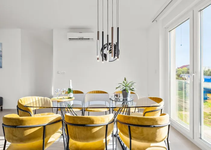 Apartman 4 Bedroom Cozy In