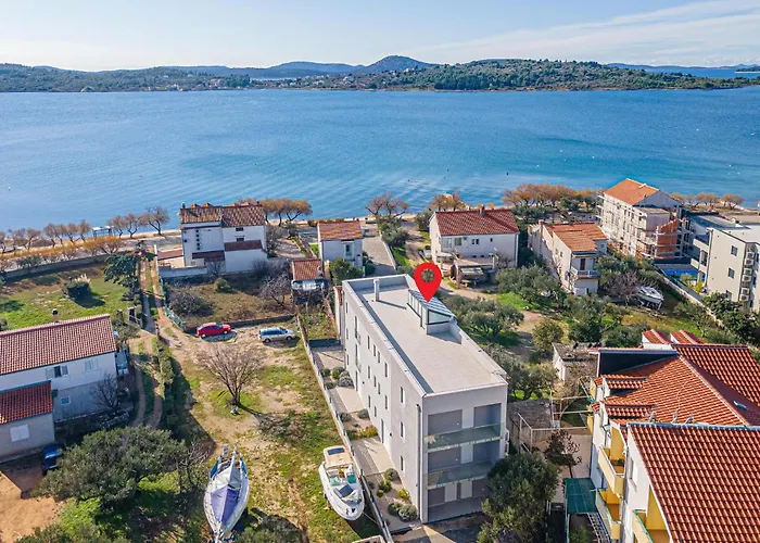 4 Bedroom Cozy In Srima