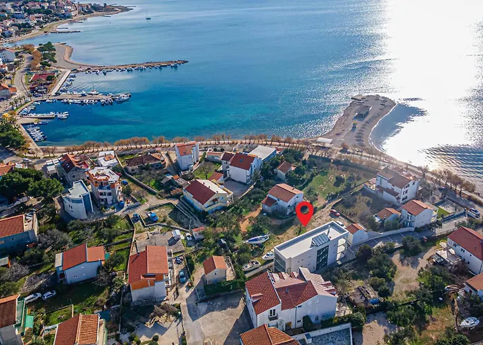 4 Bedroom Cozy In Apartman *